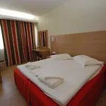 Lefkas 3*